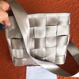 Harveys Messenger Silver